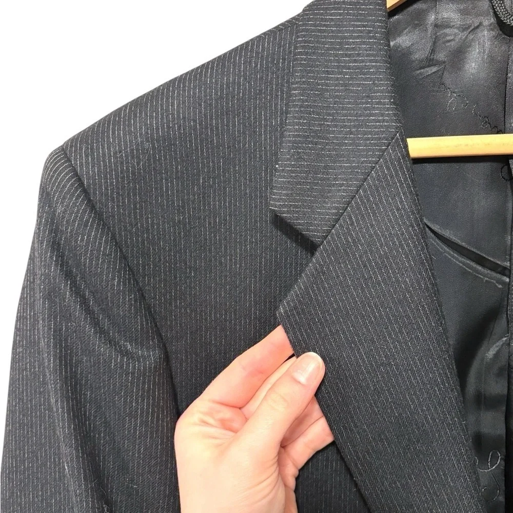 Givenchy Men's Vintage Wool Pinstripe Charcoal Grey Single Breasted Blazer